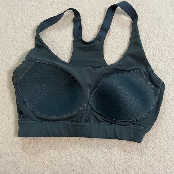 Gymshark Racer Back Sports Bra - Picture 3 of 6